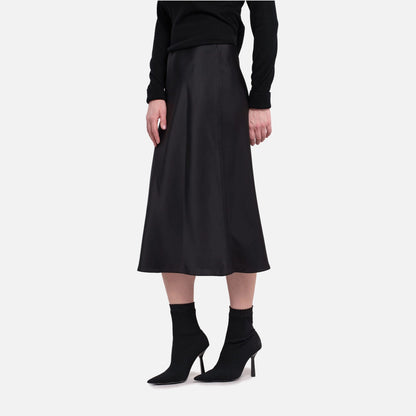 Esme Skirt fra Ril's - Black - Model side